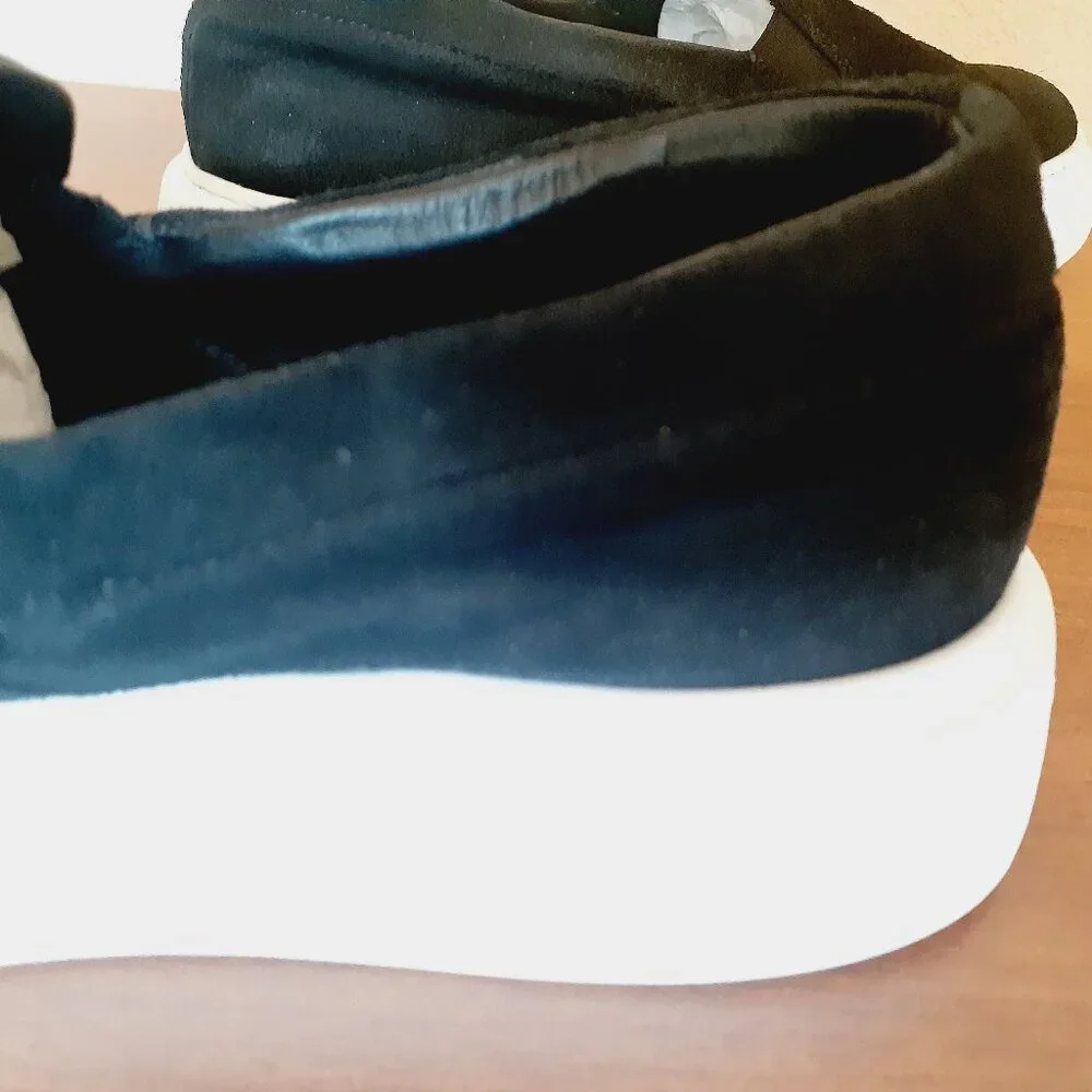 Prada Slip-on Sneakers - Picture 8 of 15